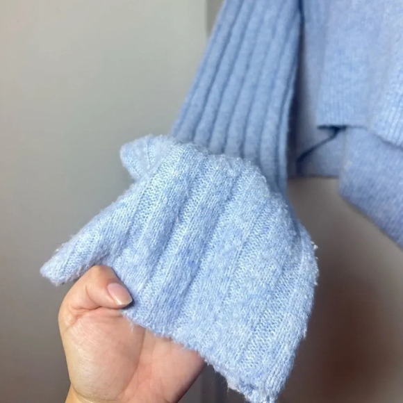 Urban Outfitters BDG Cardigan Sweater Wide Sleeves Blue Size Small - Picture 7 of 7